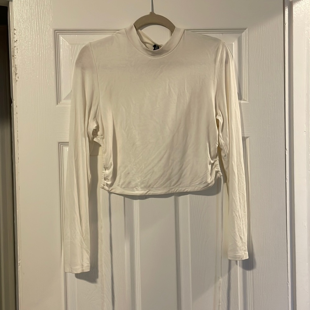 H&M Womens backless top size large